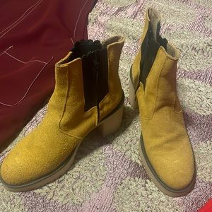 Free People Suede Chunky Booties. Size 41. Worn twice.